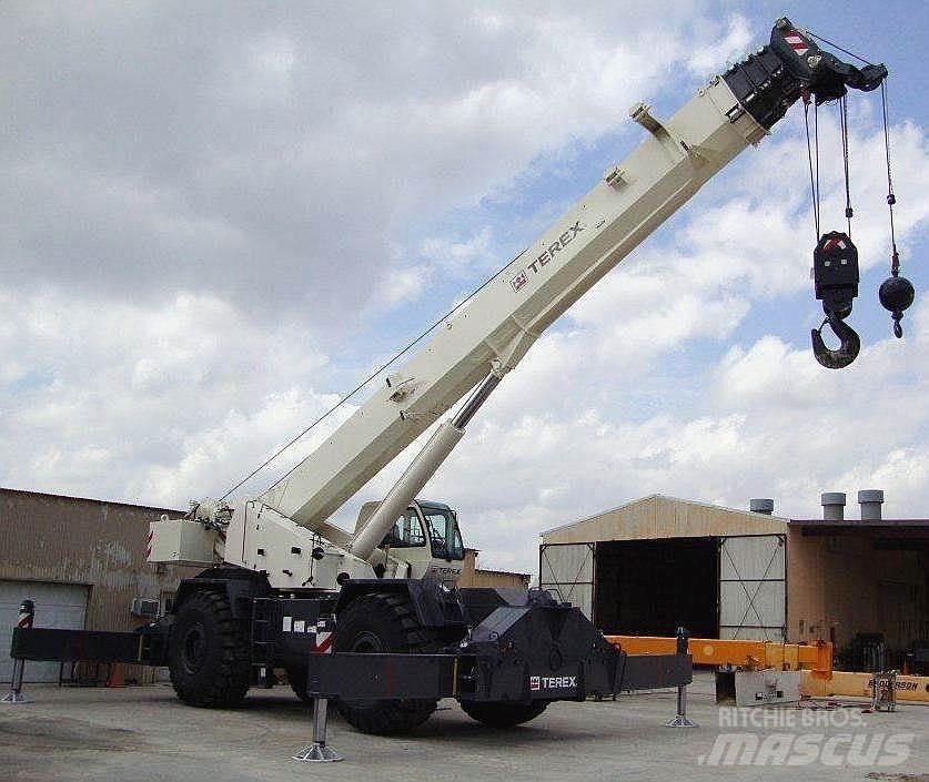 Terex RT130 Gru per terreni difficili