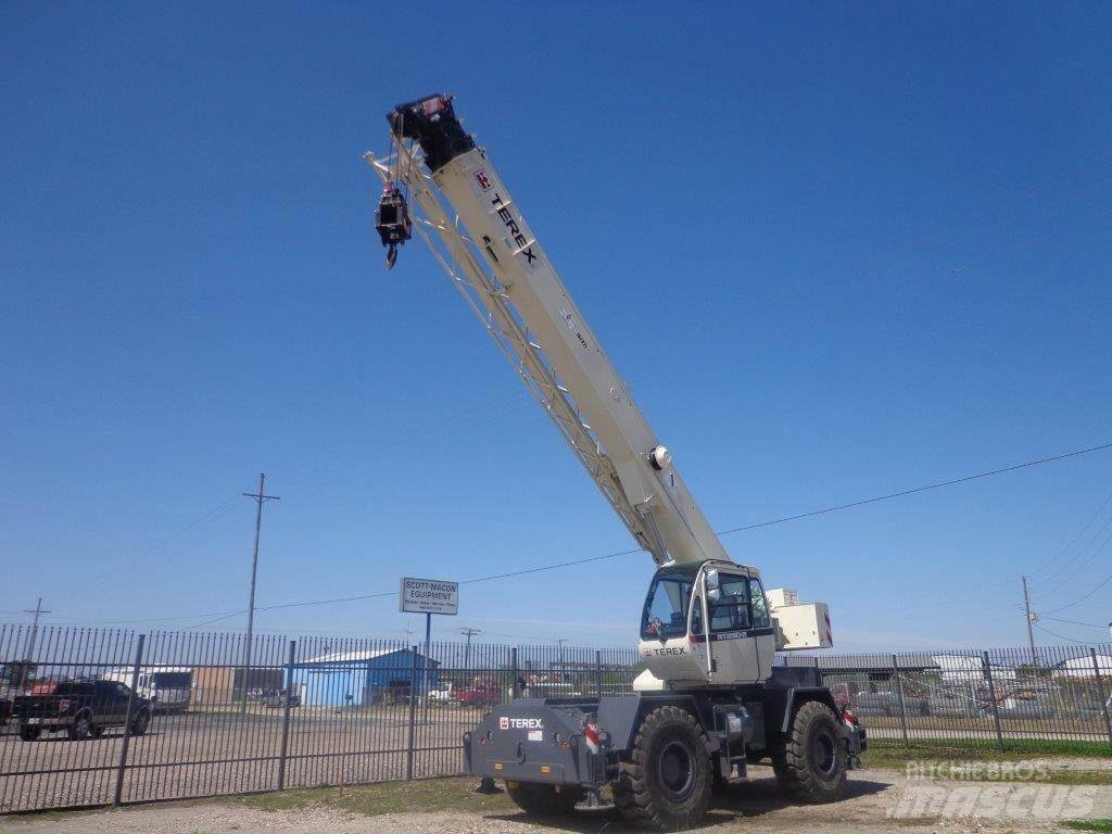 Terex RT230-1 Gru per terreni difficili