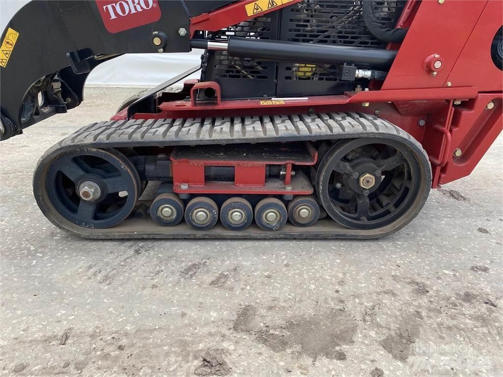 Toro DINGO TX427W Mini Pale Gommate