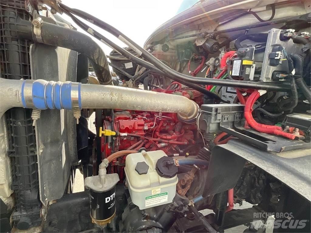 VERSALIFT VST9000I Piattaforme autocarrate