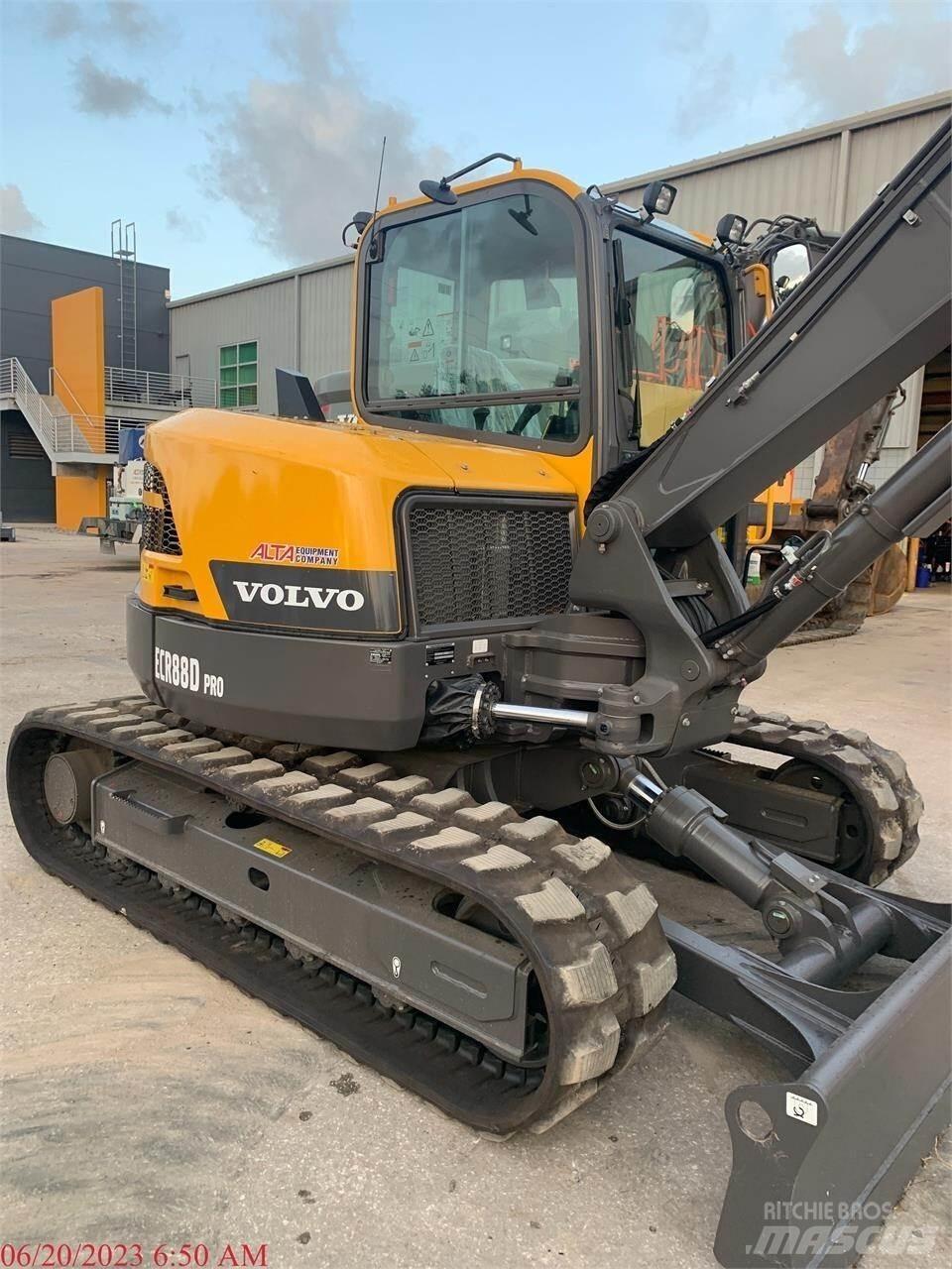 Volvo ECR88D Escavatori cingolati