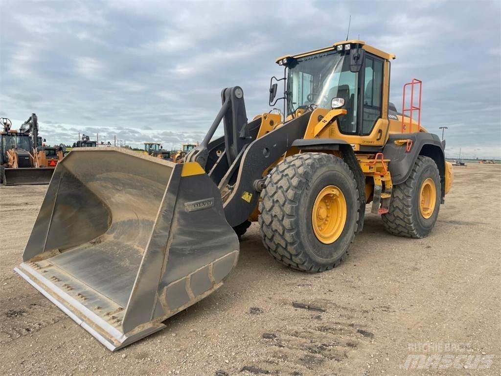 Volvo L110H Pale gommate