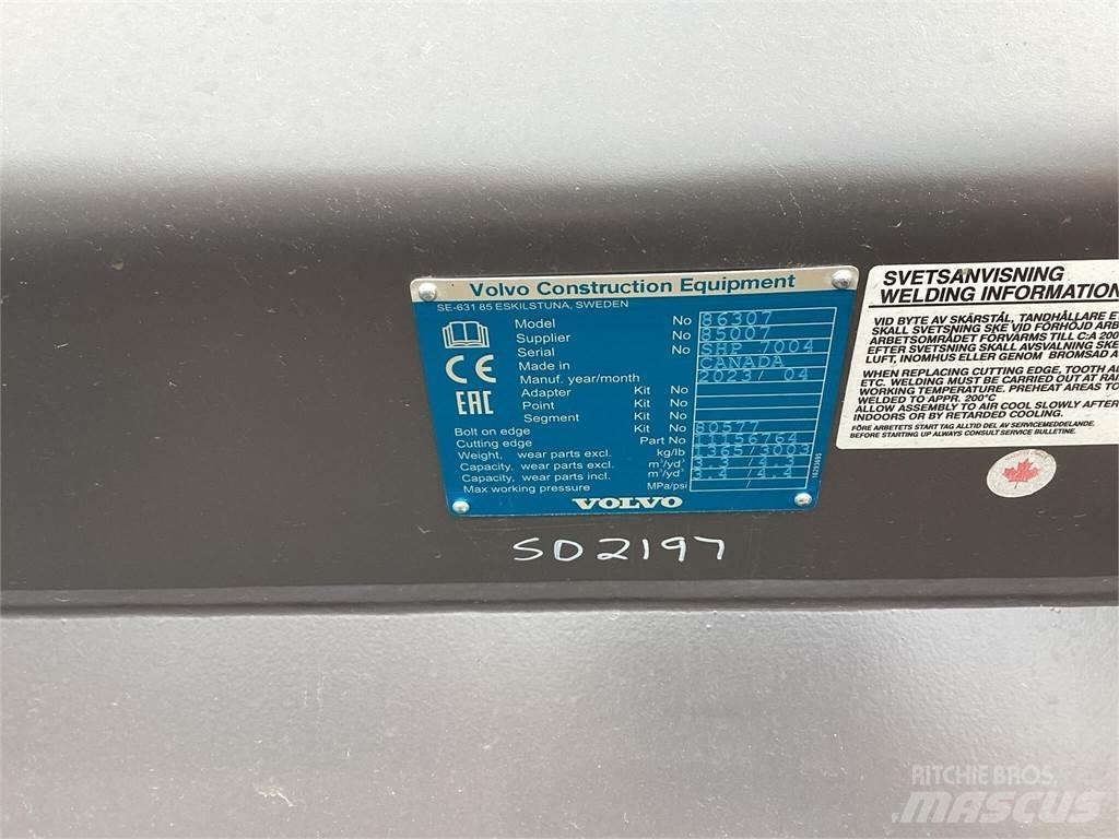 Volvo L110H Pale gommate