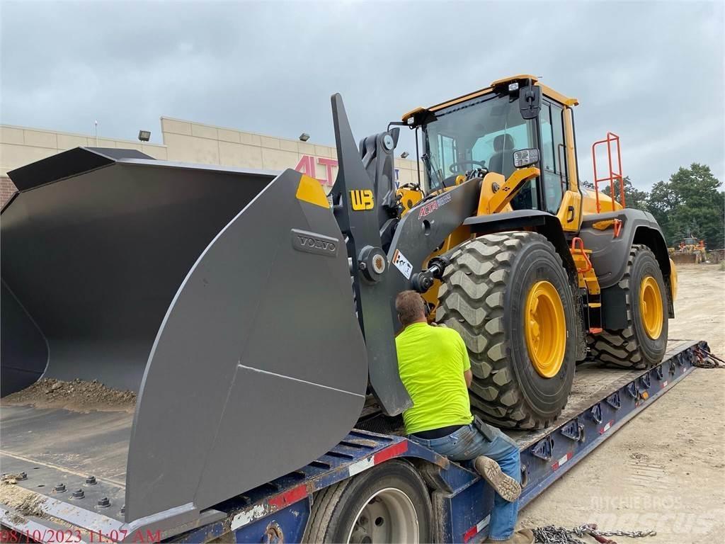 Volvo L120H Pale gommate