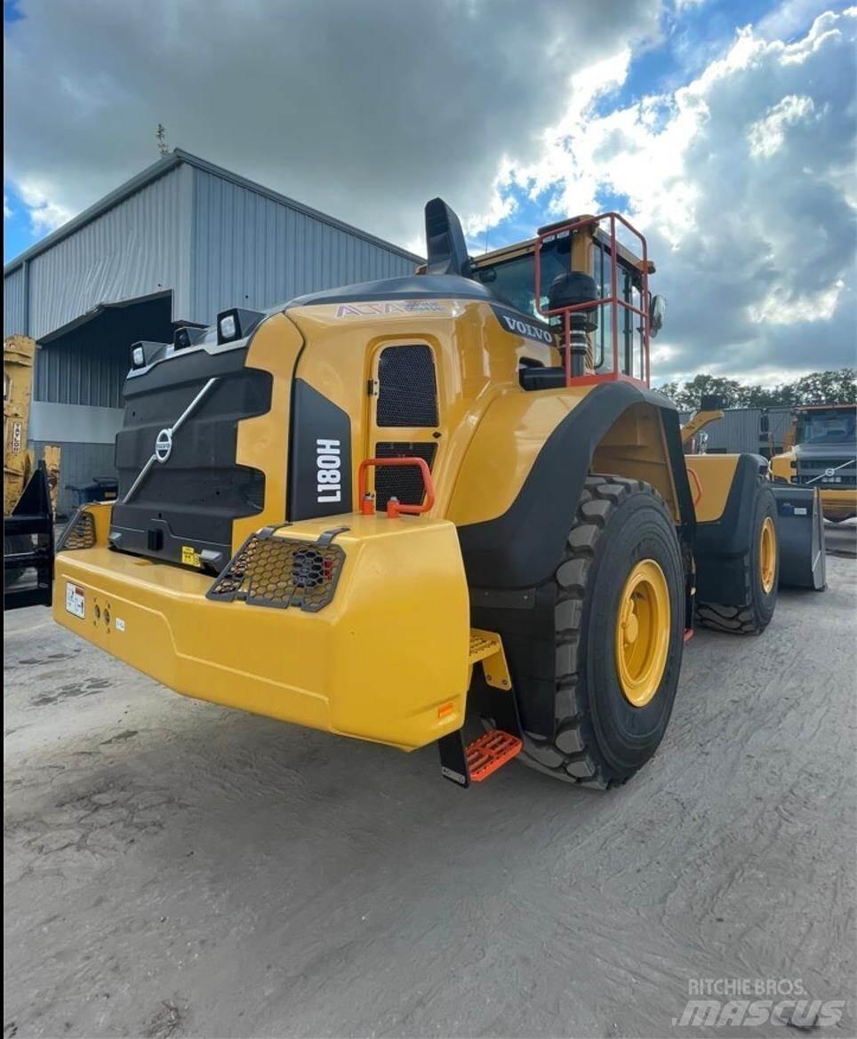 Volvo L180H Pale gommate