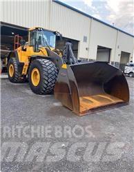 Volvo L220H Pale gommate