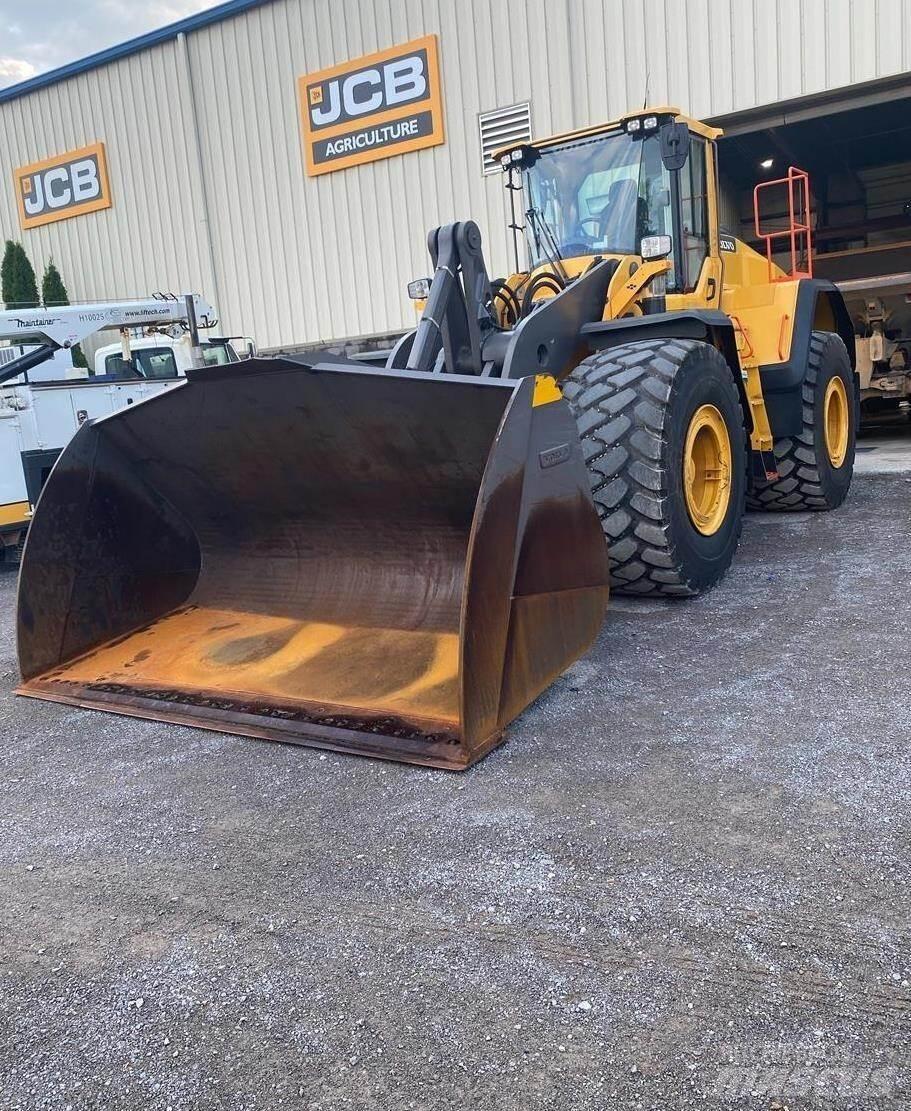 Volvo L220H Pale gommate