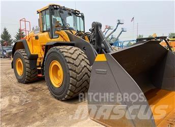 Volvo L220H Pale gommate
