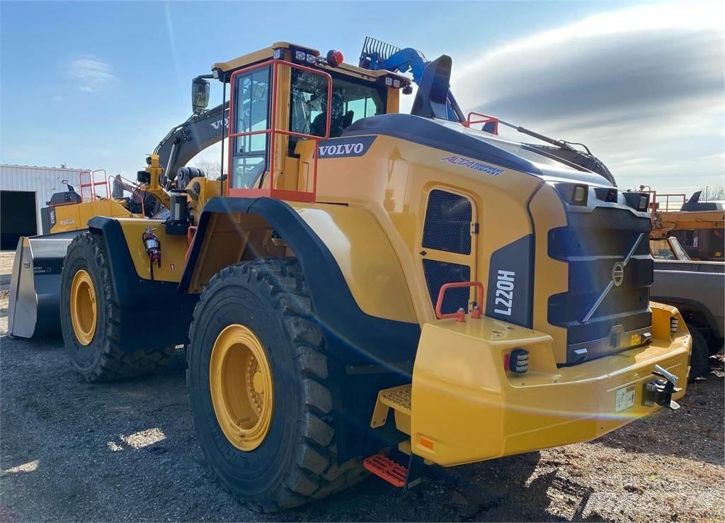 Volvo L220H Pale gommate
