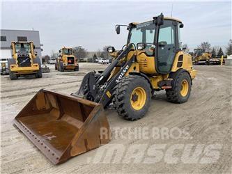 Volvo L25H Pale gommate