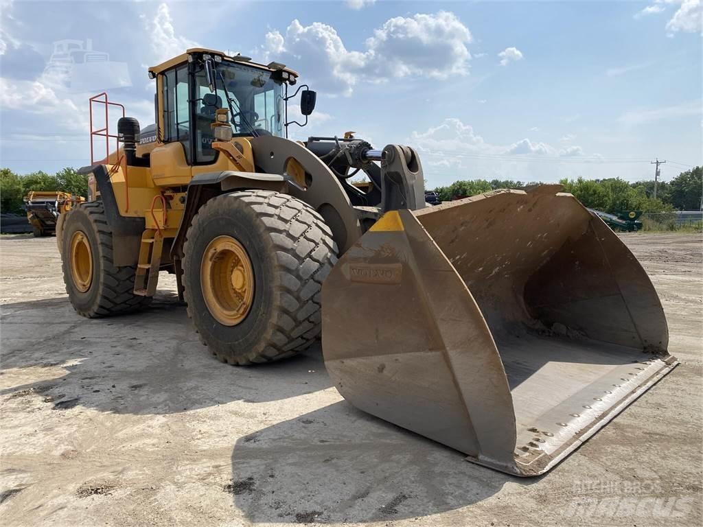 Volvo L260H Pale gommate