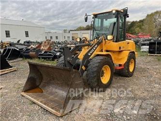 Volvo L30G Pale gommate