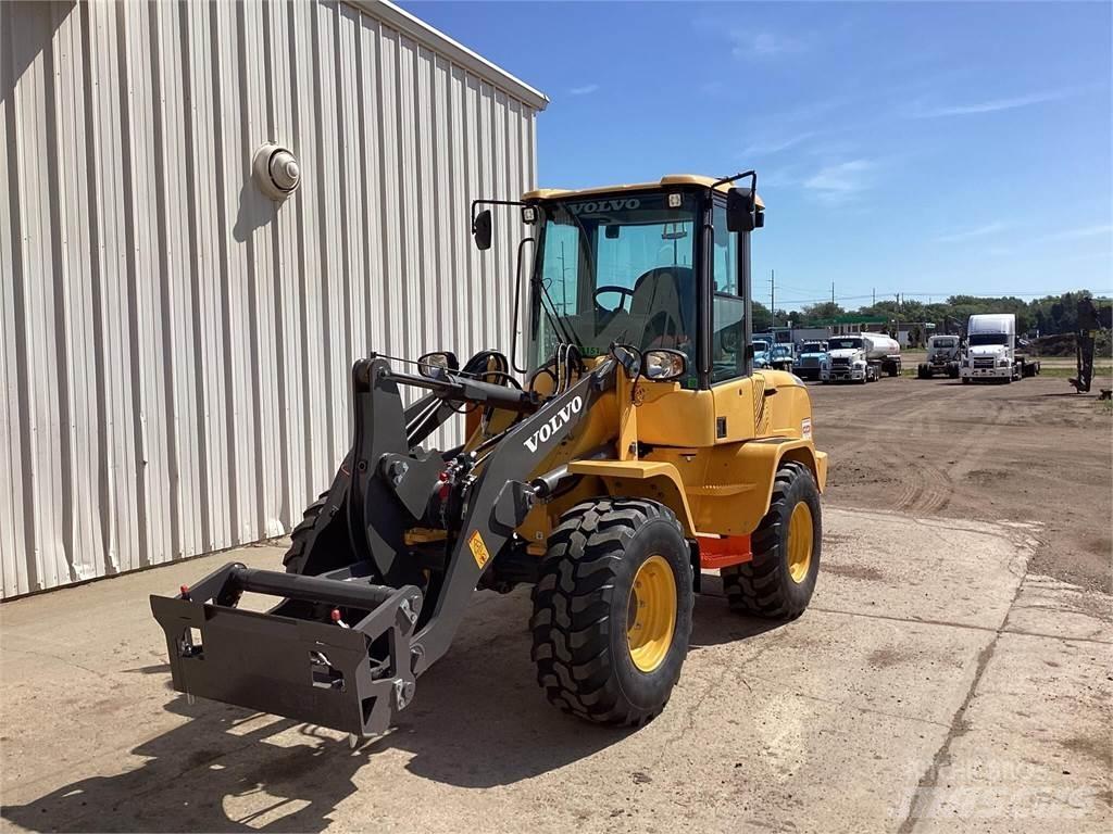 Volvo L30GS Pale gommate