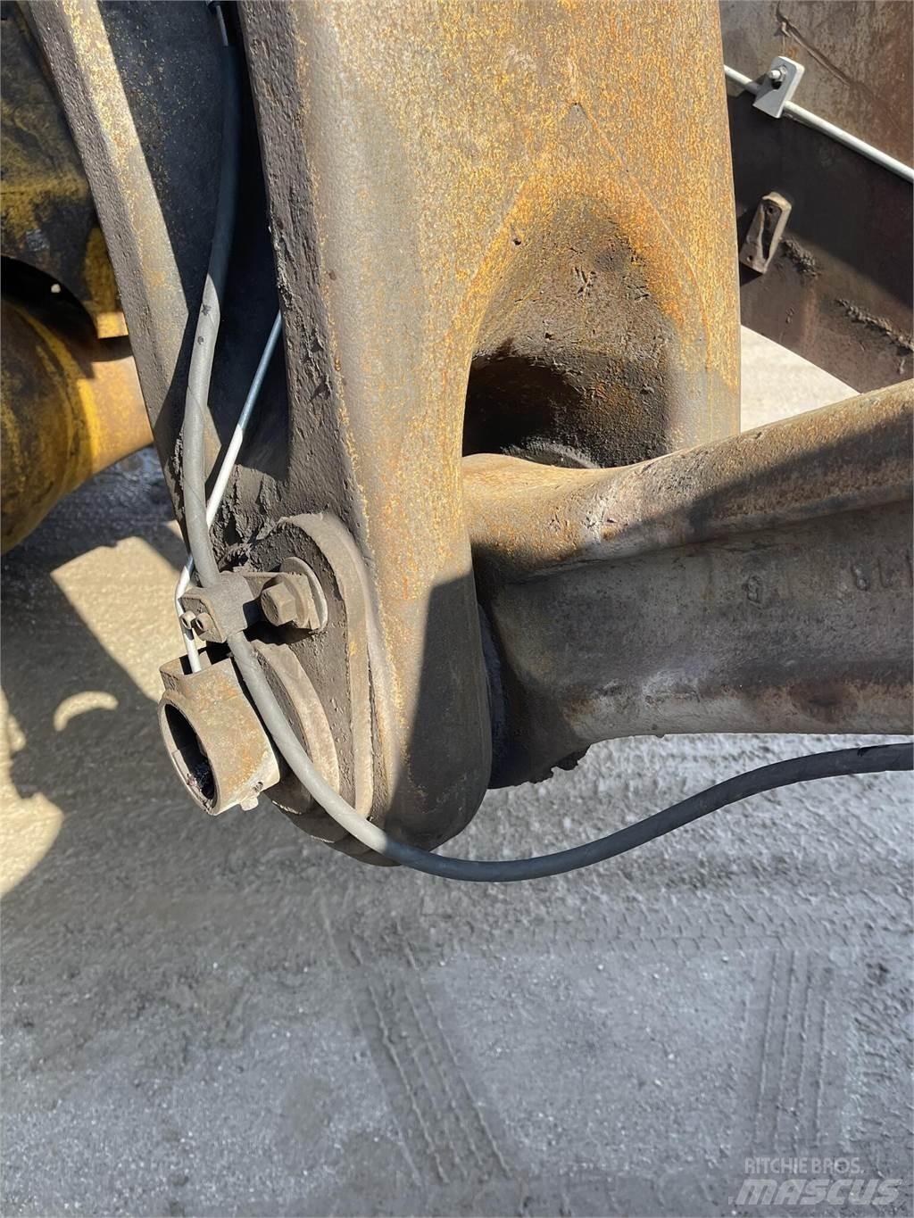 Volvo L350H Pale gommate