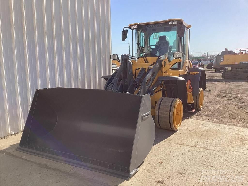 Volvo L60H Pale gommate