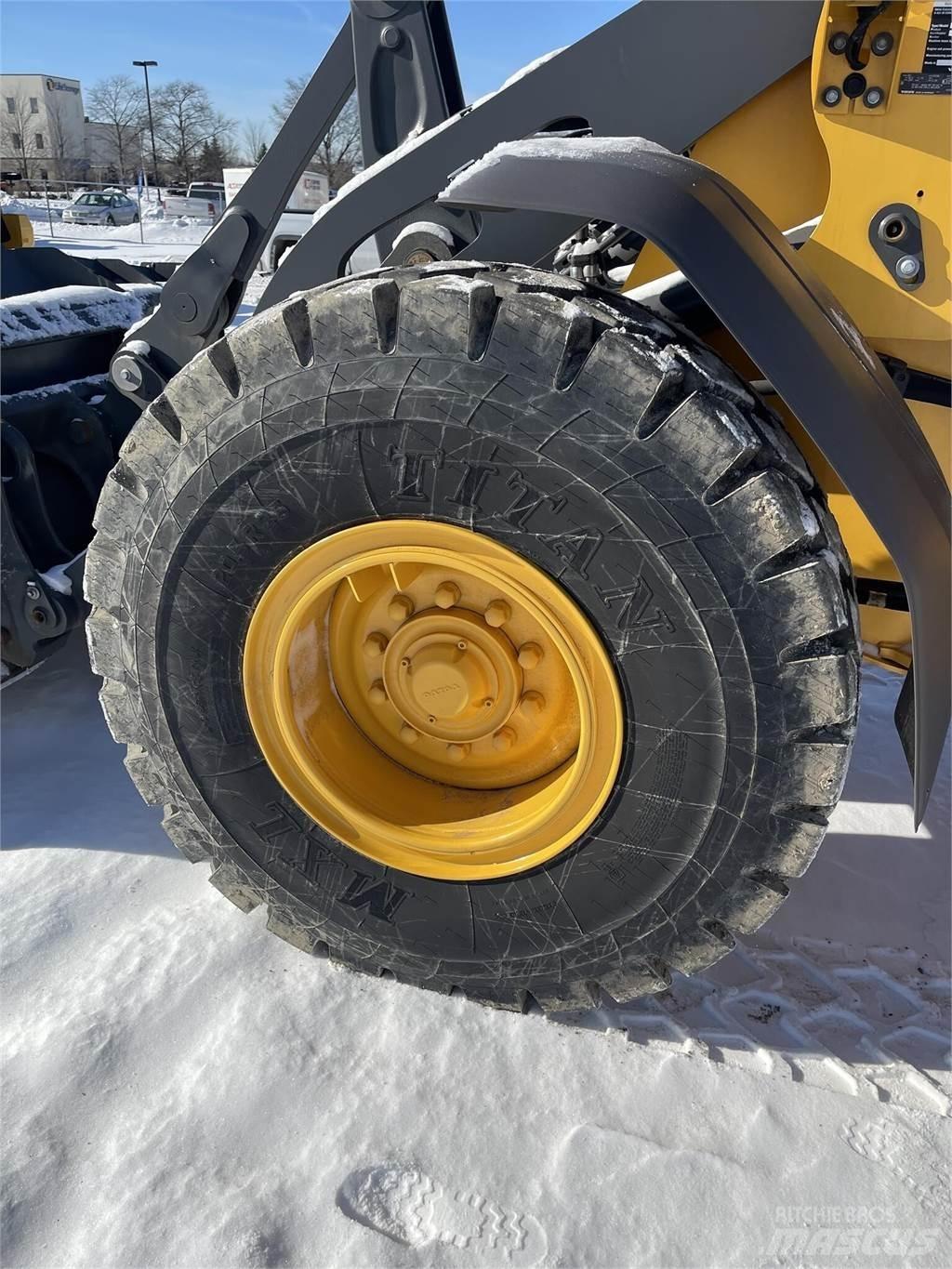 Volvo L60H Pale gommate