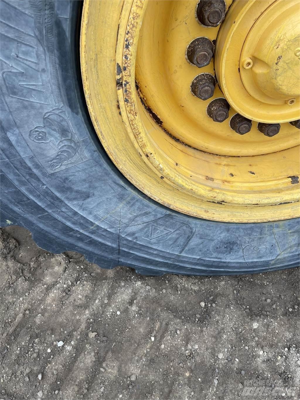 Volvo L70H Pale gommate