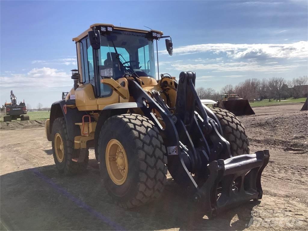 Volvo L70H Pale gommate