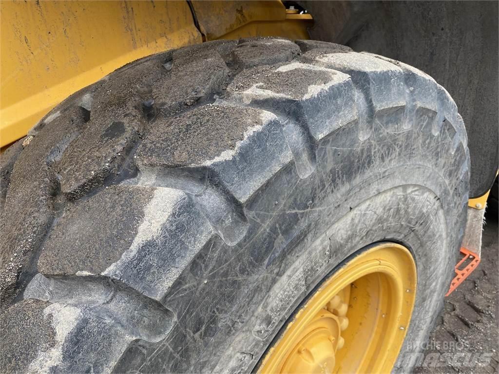 Volvo L70H Pale gommate