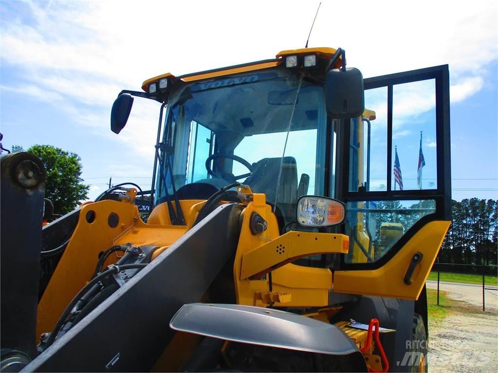 Volvo L70H Pale gommate