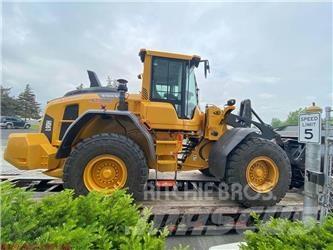 Volvo L90H Pale gommate