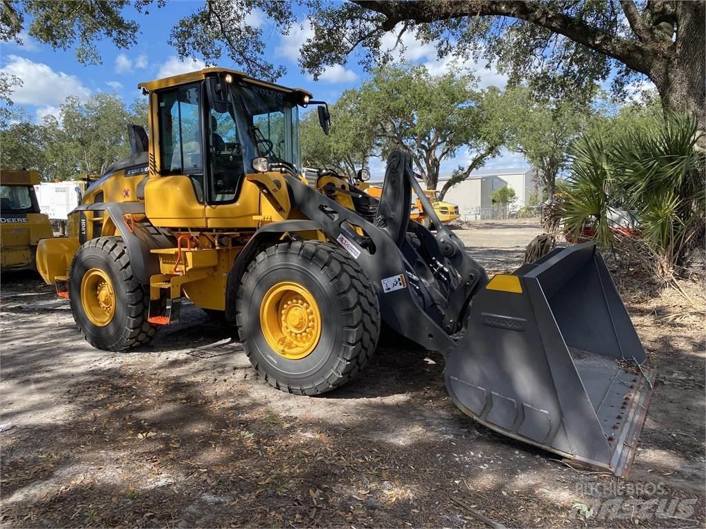 Volvo L90H Pale gommate