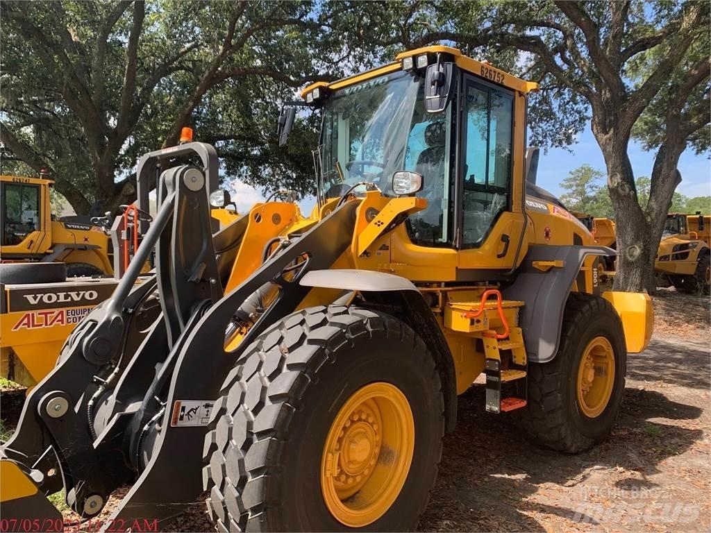 Volvo L90H Pale gommate