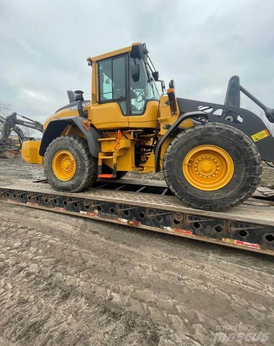 Volvo L90H Pale gommate
