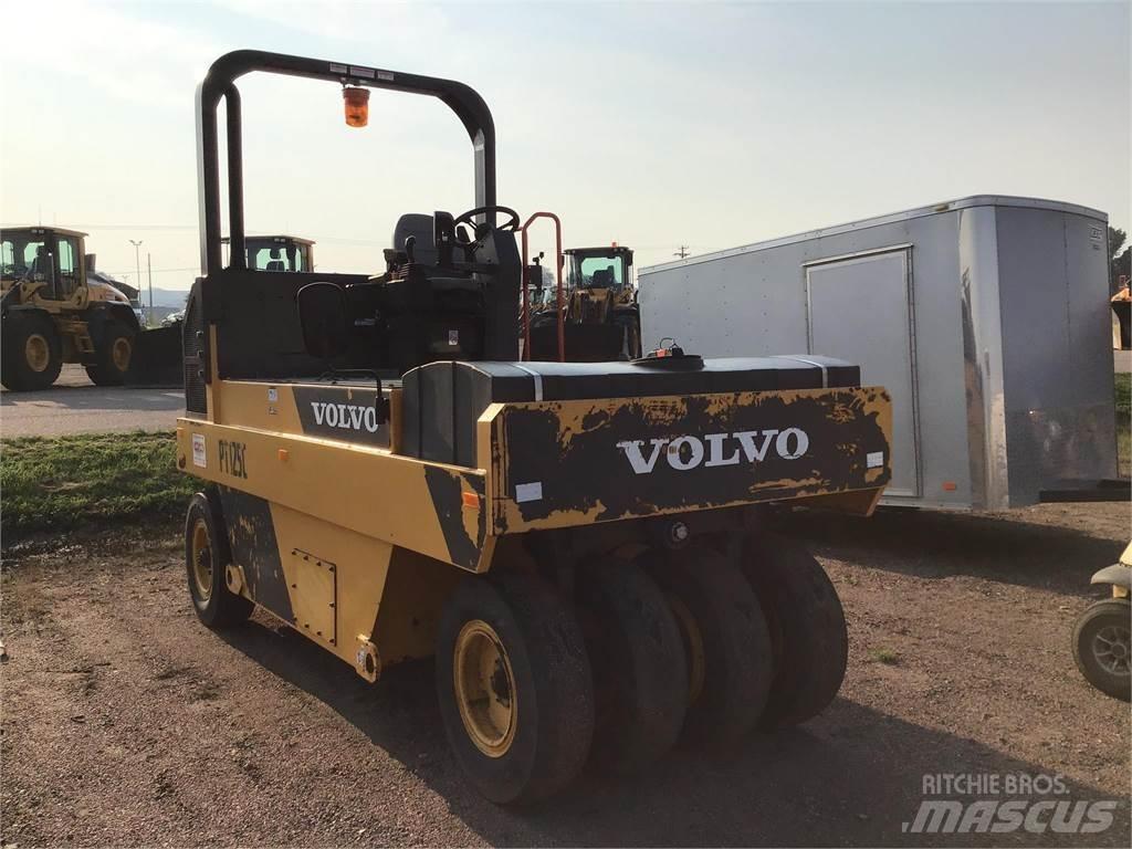 Volvo PT125C Rulli gommati
