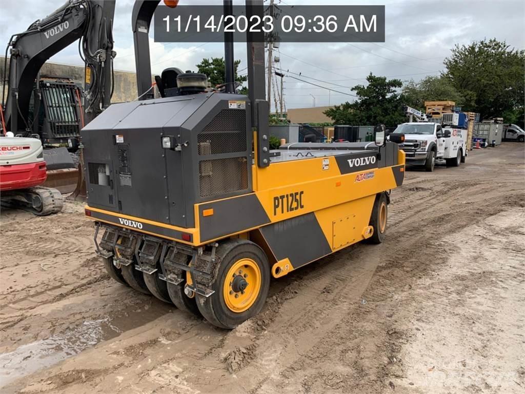 Volvo PT125C Rulli gommati