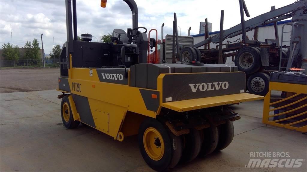 Volvo PT125C Rulli gommati