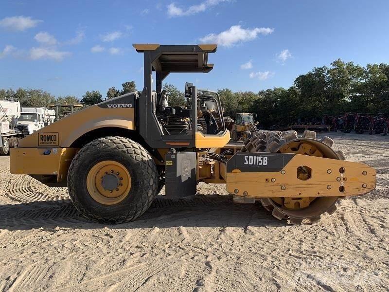 Volvo SD115B Compattatrici