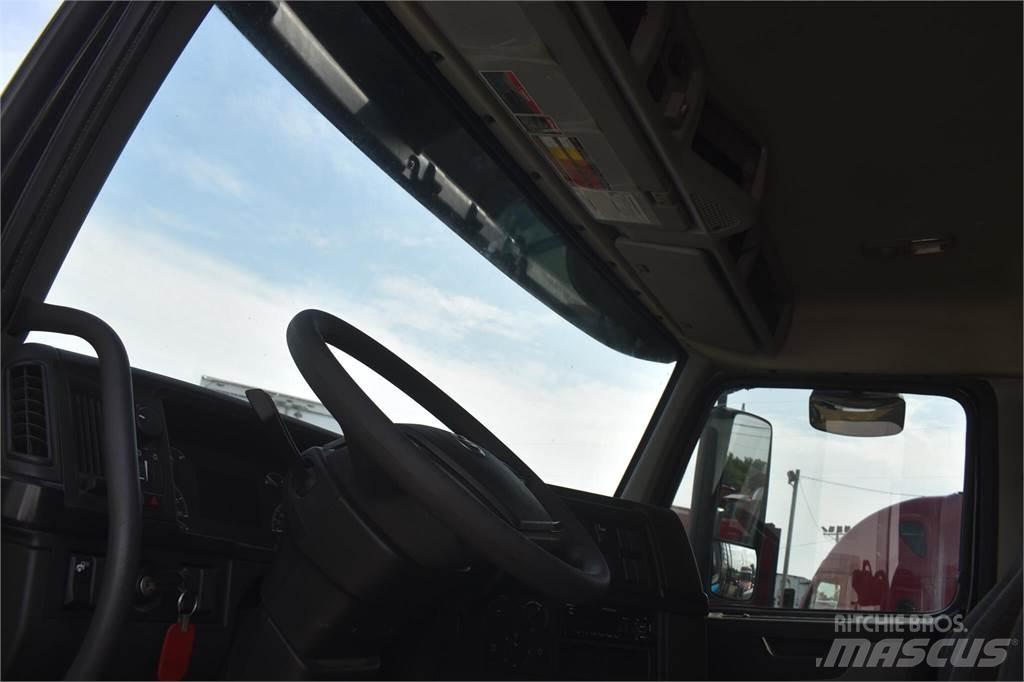 Volvo VHD104F300 Camion ribaltabili