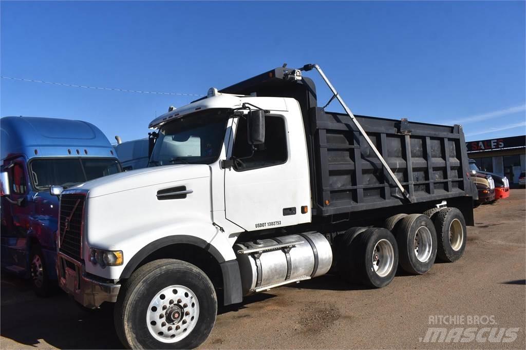 Volvo VHD64F200 Camion ribaltabili