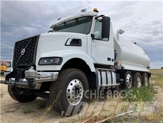 Volvo VHD84B300 Autocisterne