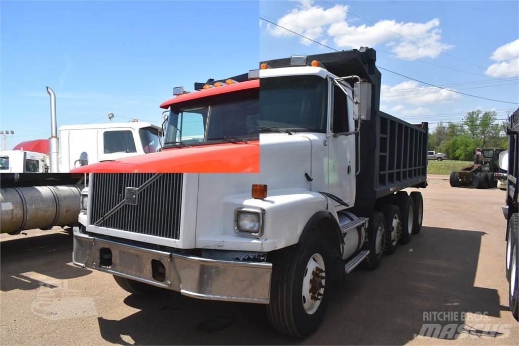 Volvo WG64T Camion ribaltabili
