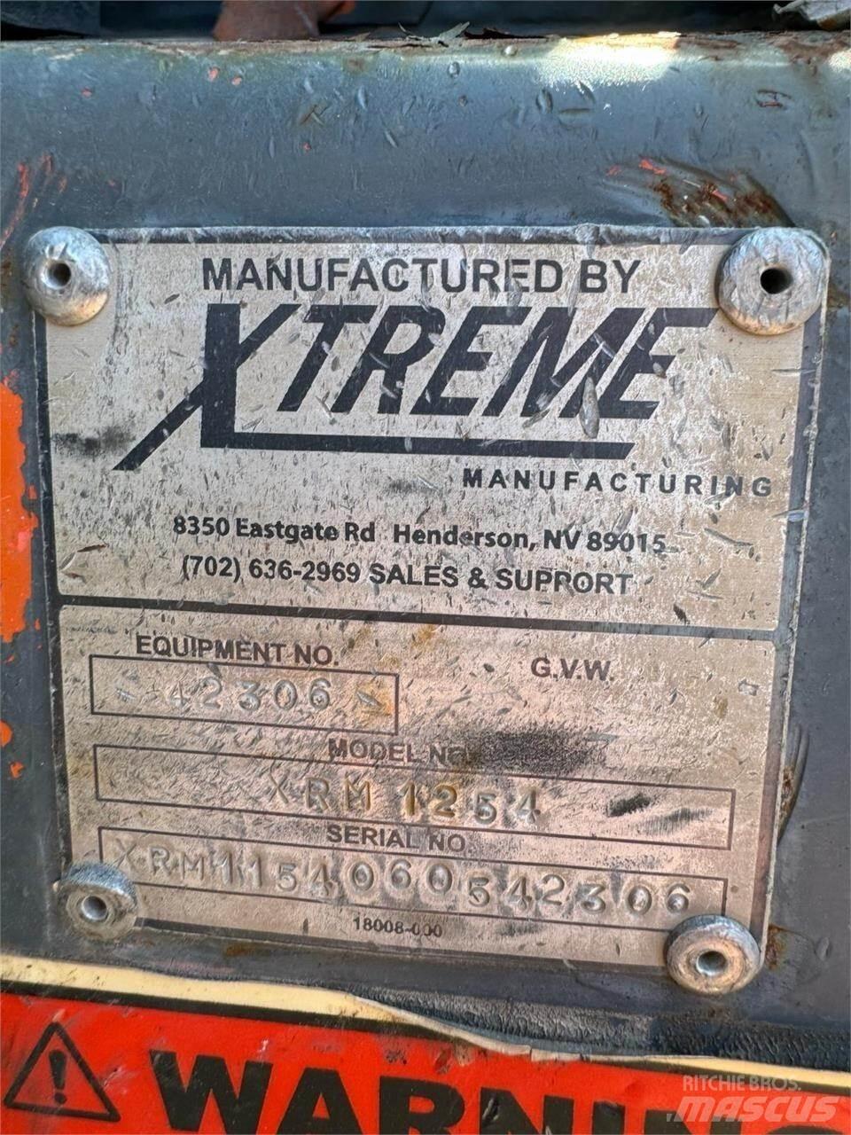 Xtreme MFG XRM1254 Sollevatori telescopici