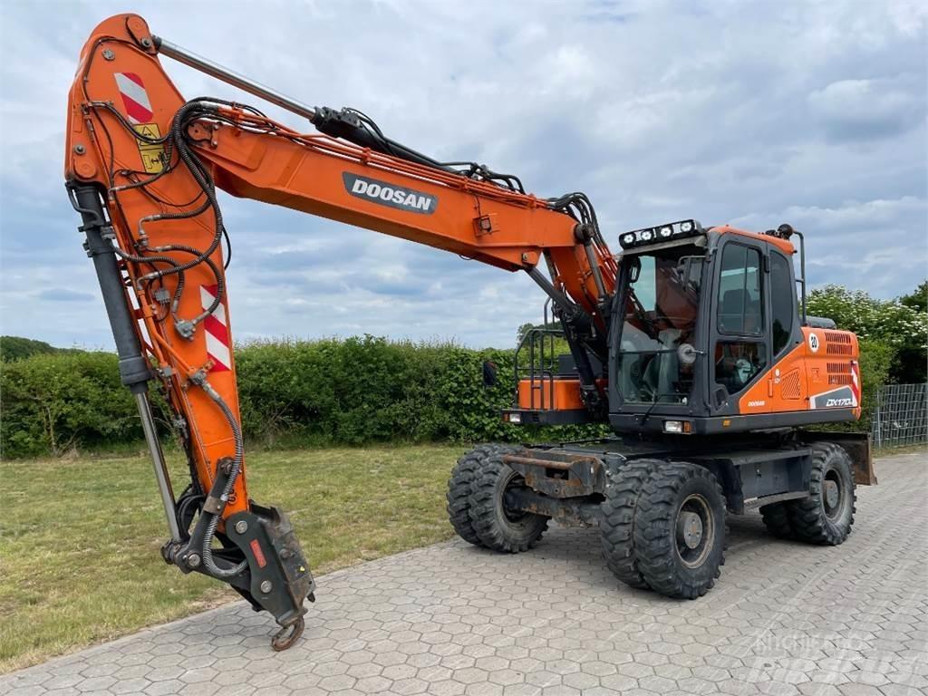 Doosan DX170W-5 Escavatori gommati
