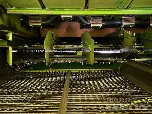 CLAAS Mega 208 Mietitrebbiatrici