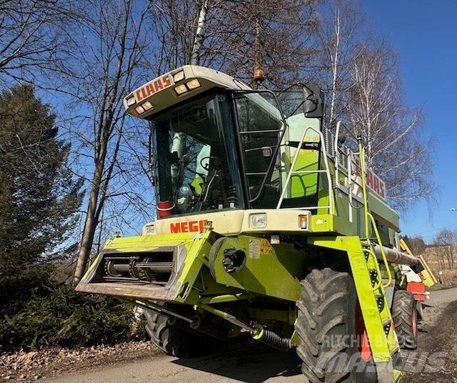 CLAAS Mega 208 Mietitrebbiatrici