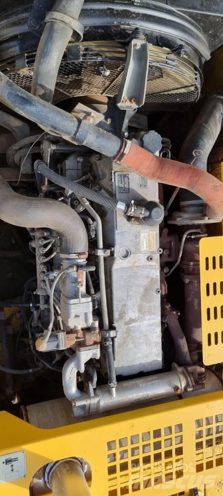 New Holland E 385 Escavatori cingolati