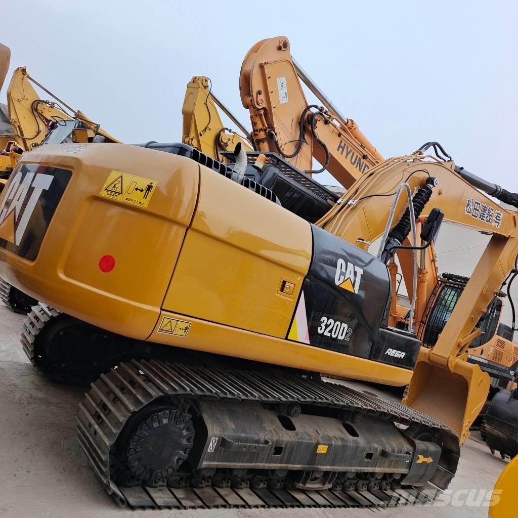CAT 320 D 2 L Escavatori cingolati
