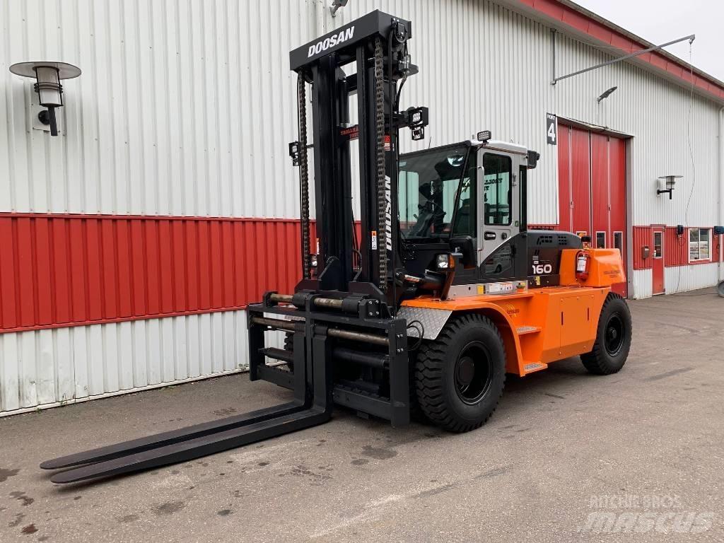 Doosan D160S-7 Carrelli elevatori diesel