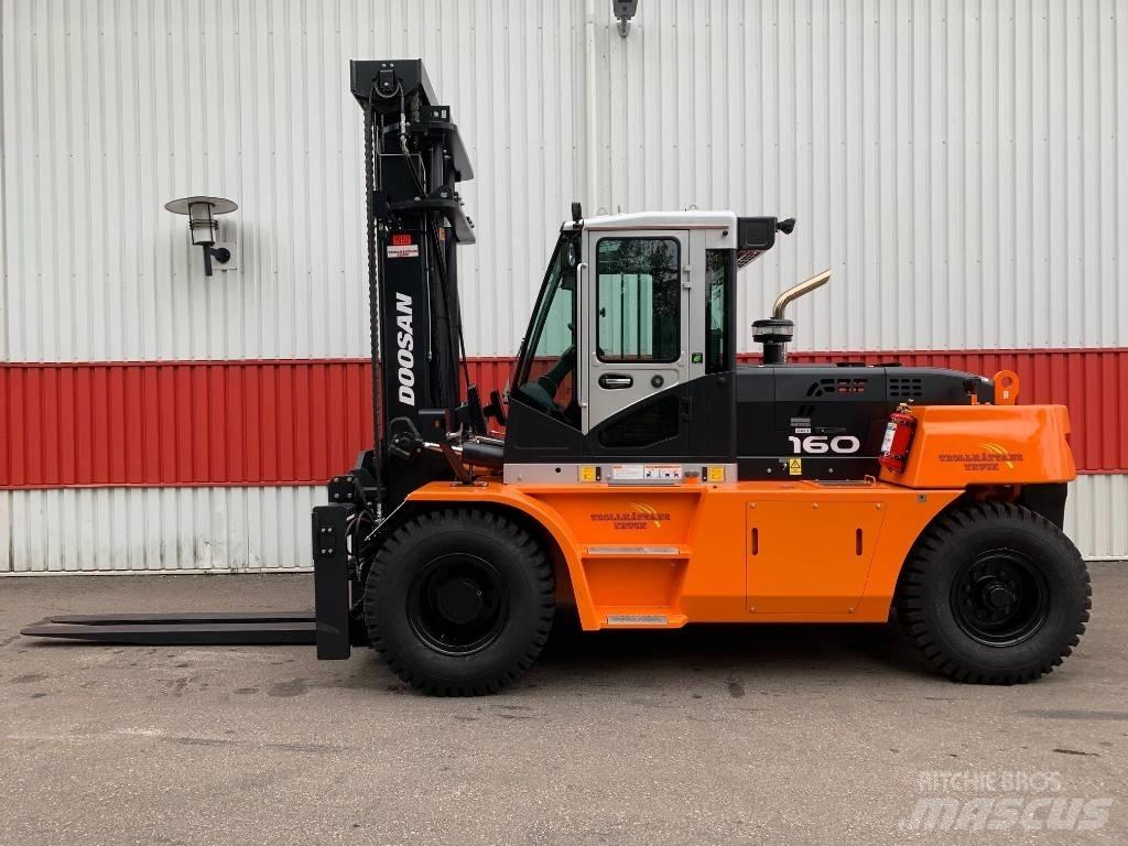 Doosan D160S-7 Carrelli elevatori diesel