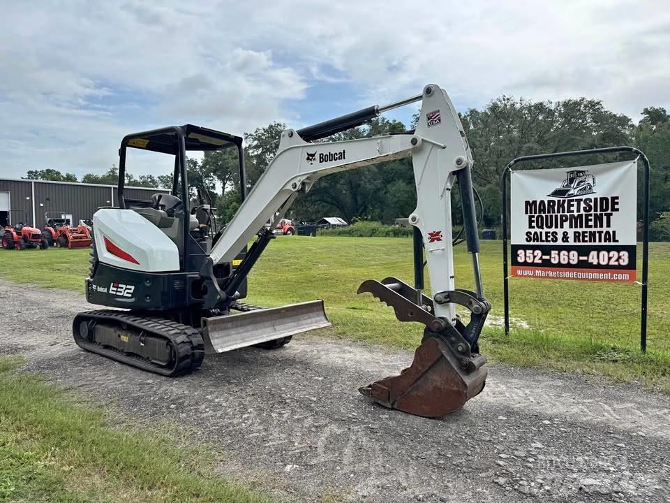 Bobcat e32 Miniescavatori