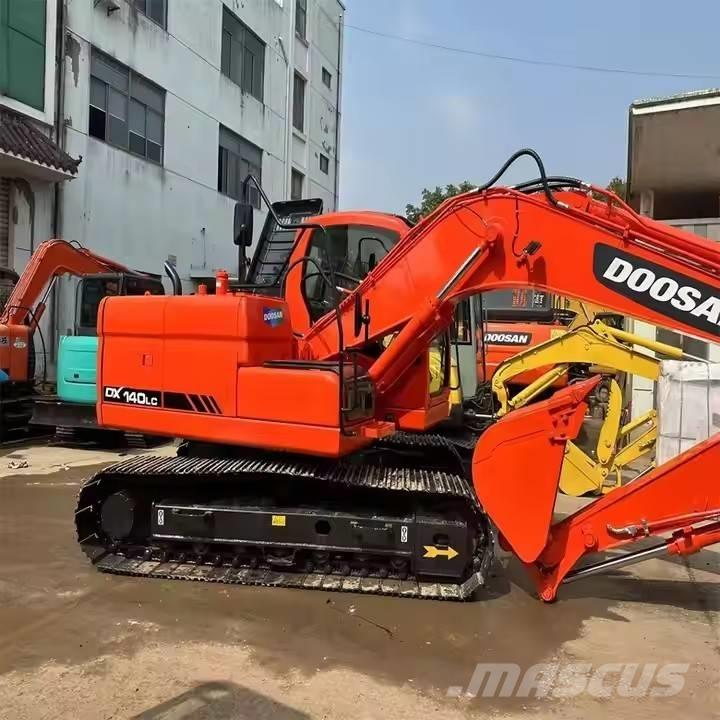 Doosan DX150 Escavatori cingolati