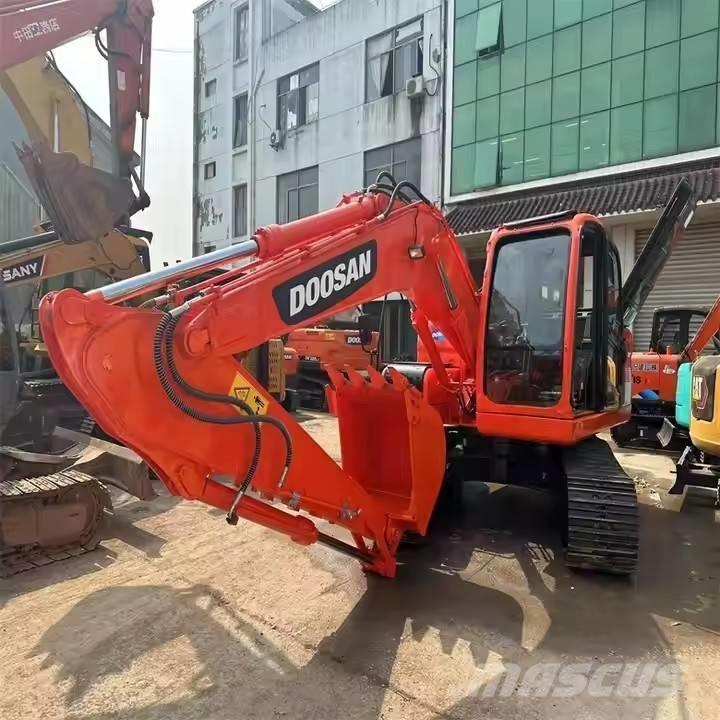 Doosan DX150 Escavatori cingolati