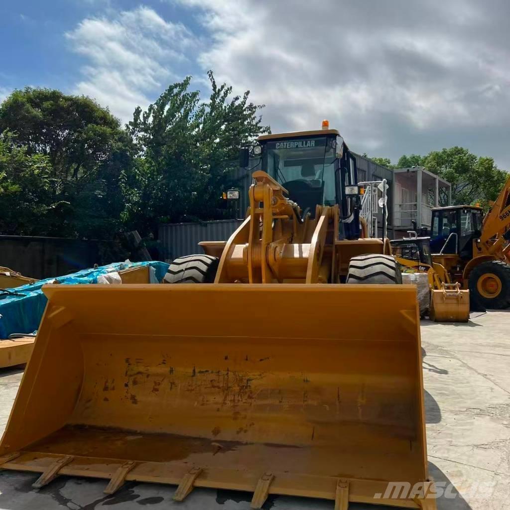 CAT 966 H Pale gommate