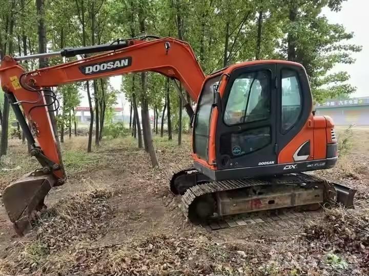 Doosan DX75 Escavatori cingolati