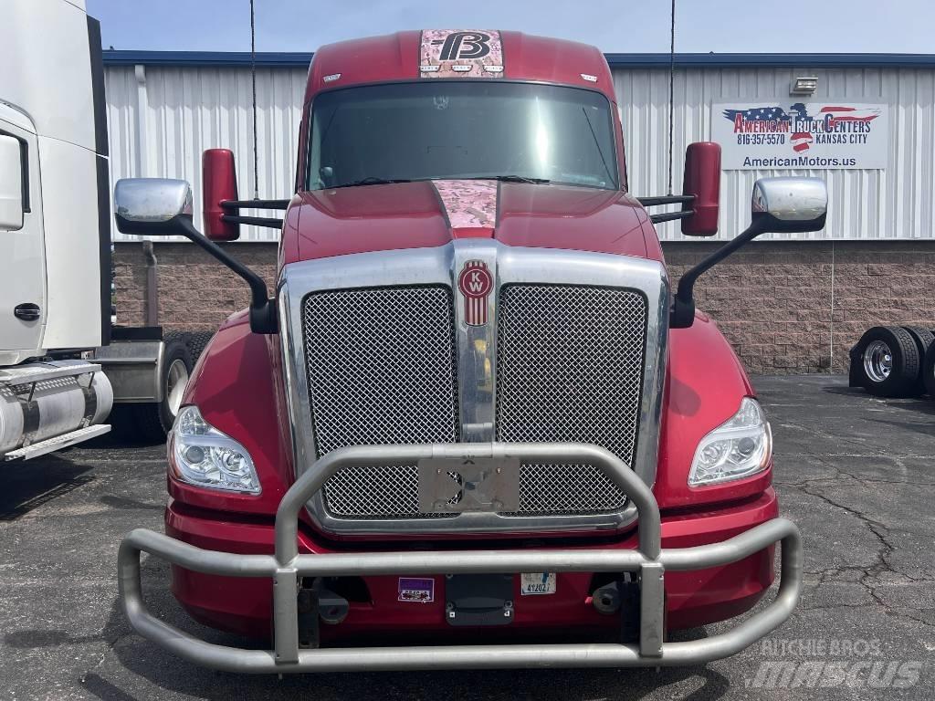 Kenworth T 680 Motrici e Trattori Stradali